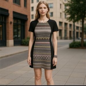 Trina Turk Black w/ Geometric Design Short Sleeve Dress